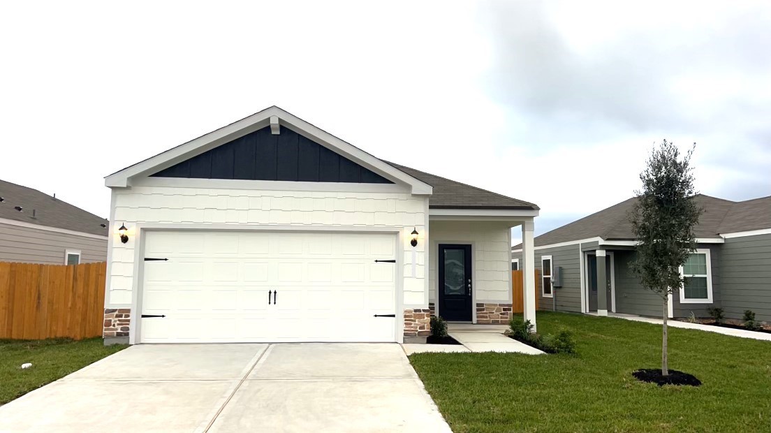 8004 Burnt Orchid Drive Houston TX 77016