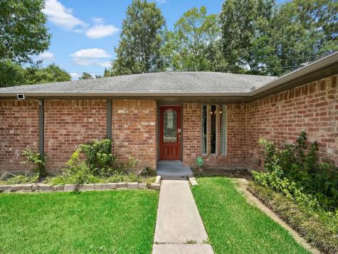 6003 Crooked Post Road Spring TX 77373
