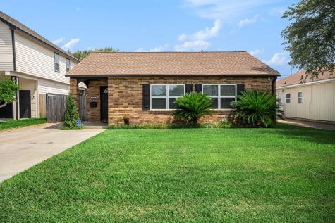 5720 Fraser Avenue Galveston TX 77551