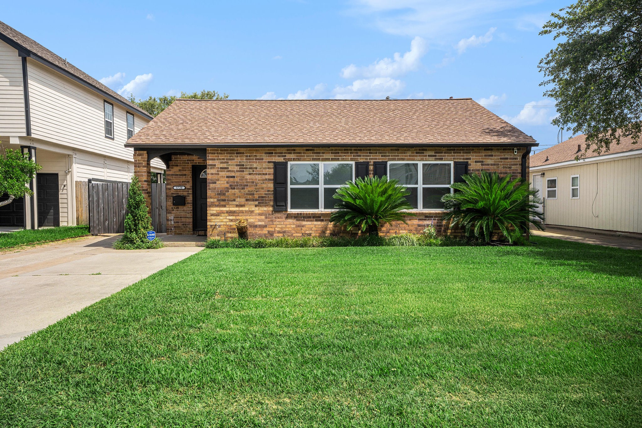5720 Fraser Avenue Galveston TX 77551