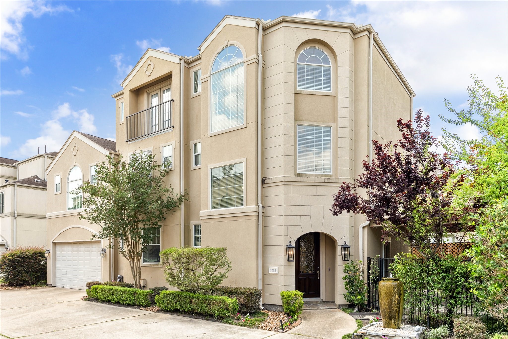 1315 Riverine Court Houston TX 77055