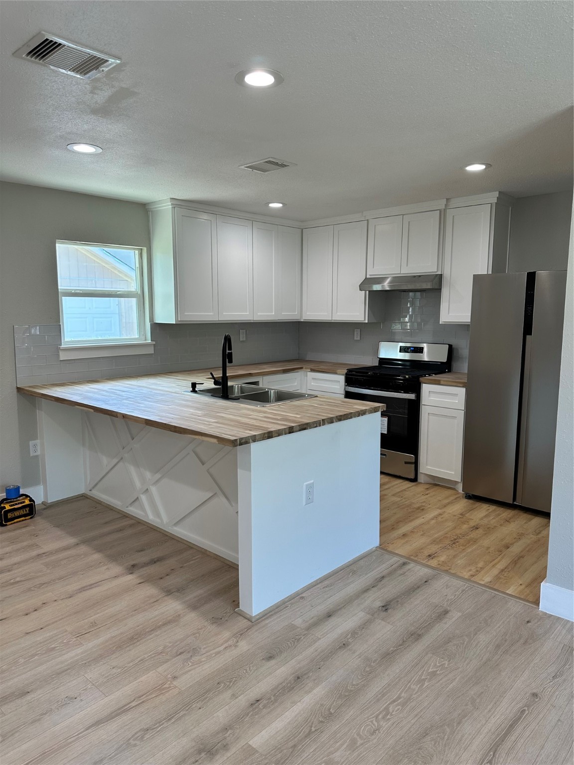 4042 Wynona Street Houston TX 77087