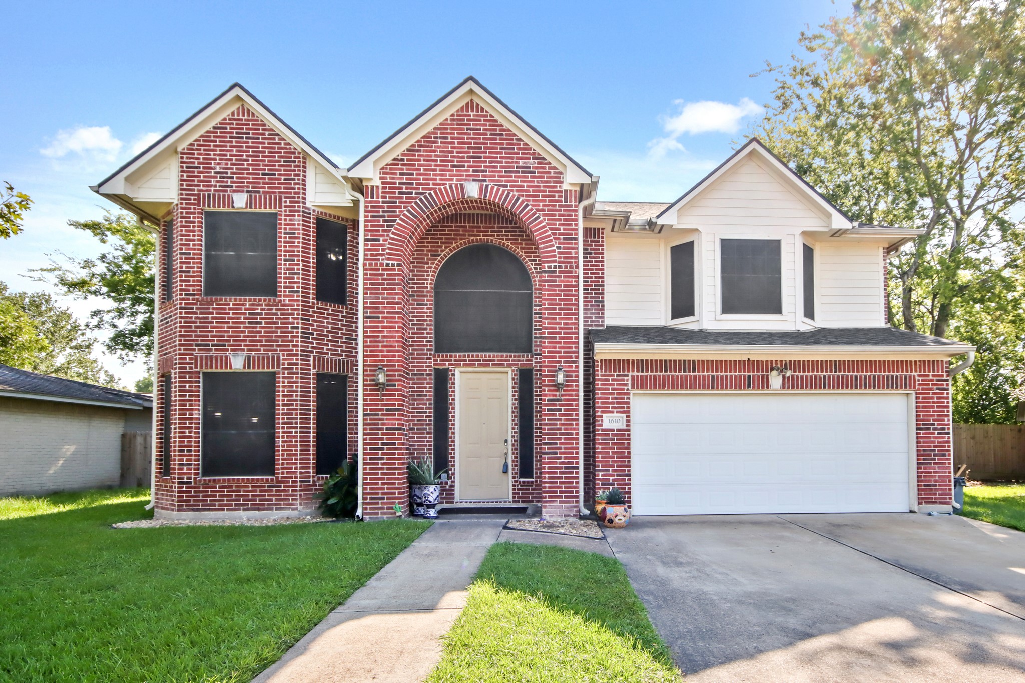 1610 Evesham Drive Houston TX 77015