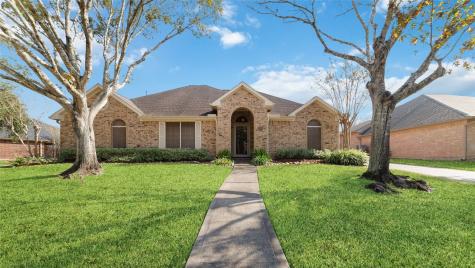 2513 Briarglen Drive Pearland TX 77581