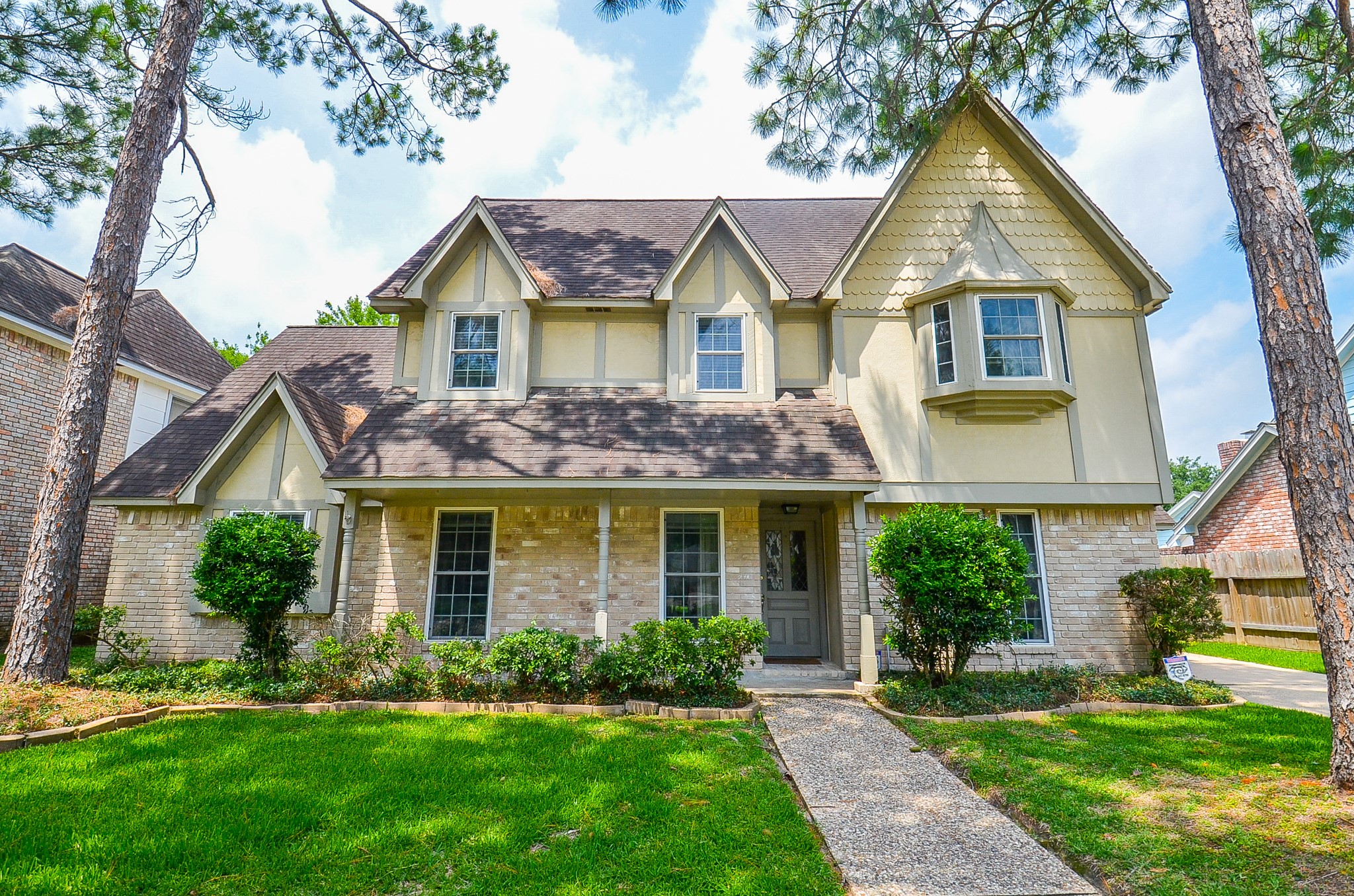 915 Sugar Mountain Court Sugar Land TX 77498