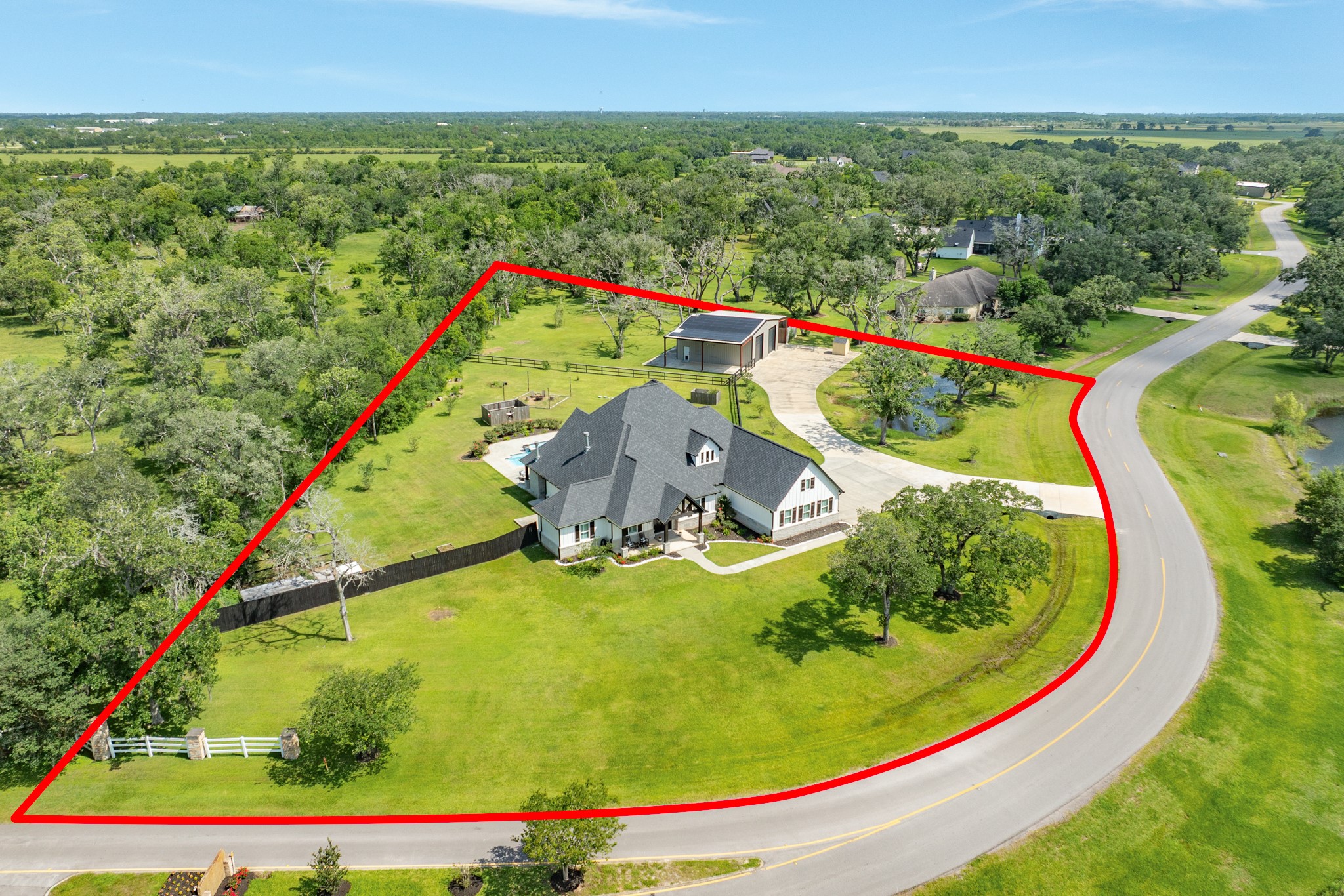 337 Thousand Oaks Drive Angleton TX 77515