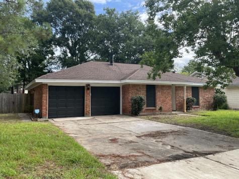 121 Houston Street Angleton TX 77515