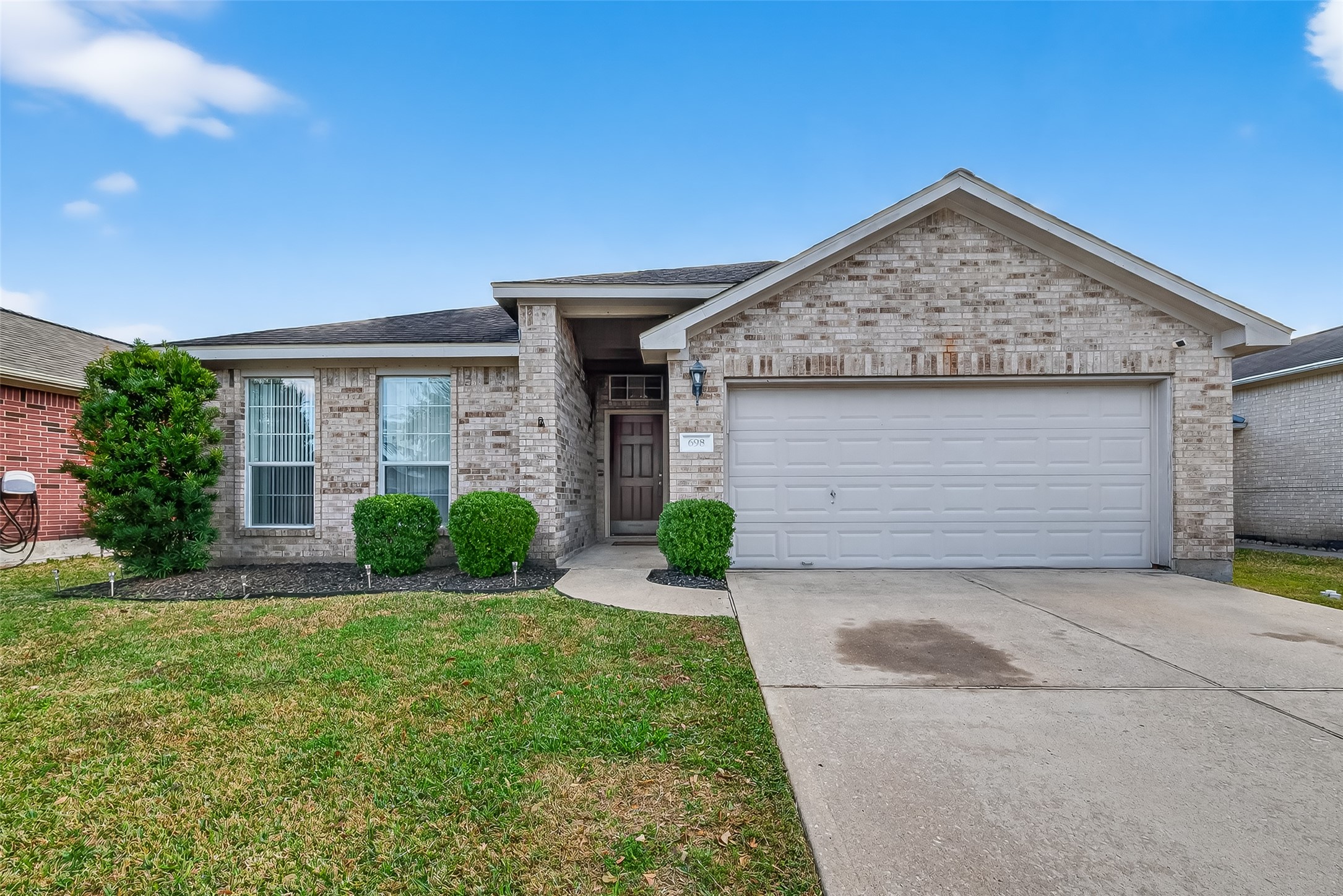698 Columbia Street Alvin TX 77511