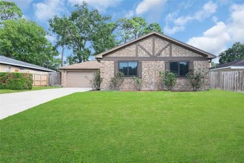 9947 El Chaco Street Baytown TX 77521