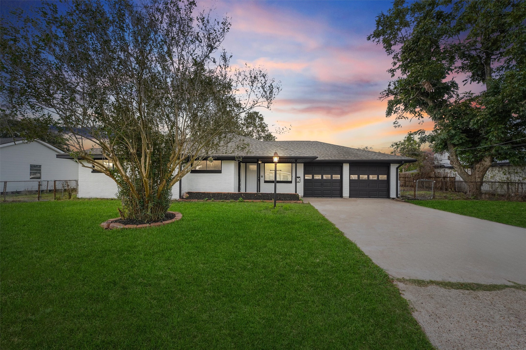 216 W 5th Street Deer Park TX 77536