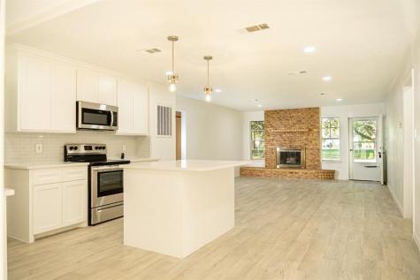 387 County Road 4014 Dayton TX 77535