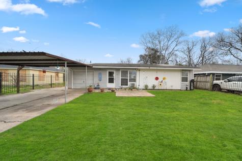 7211 Crestmont Street Houston TX 77033