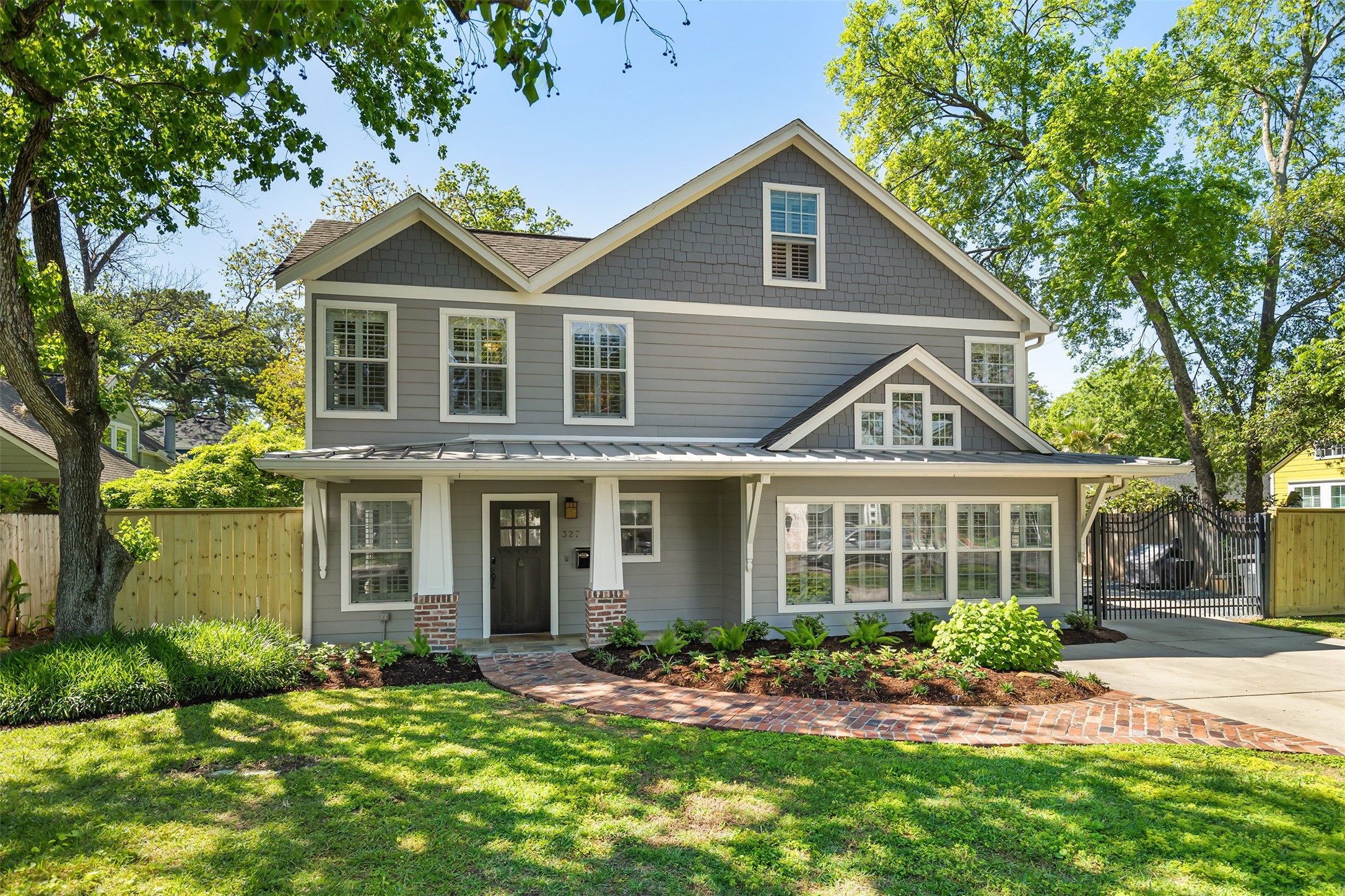 327 W 34th Street Houston TX 77018