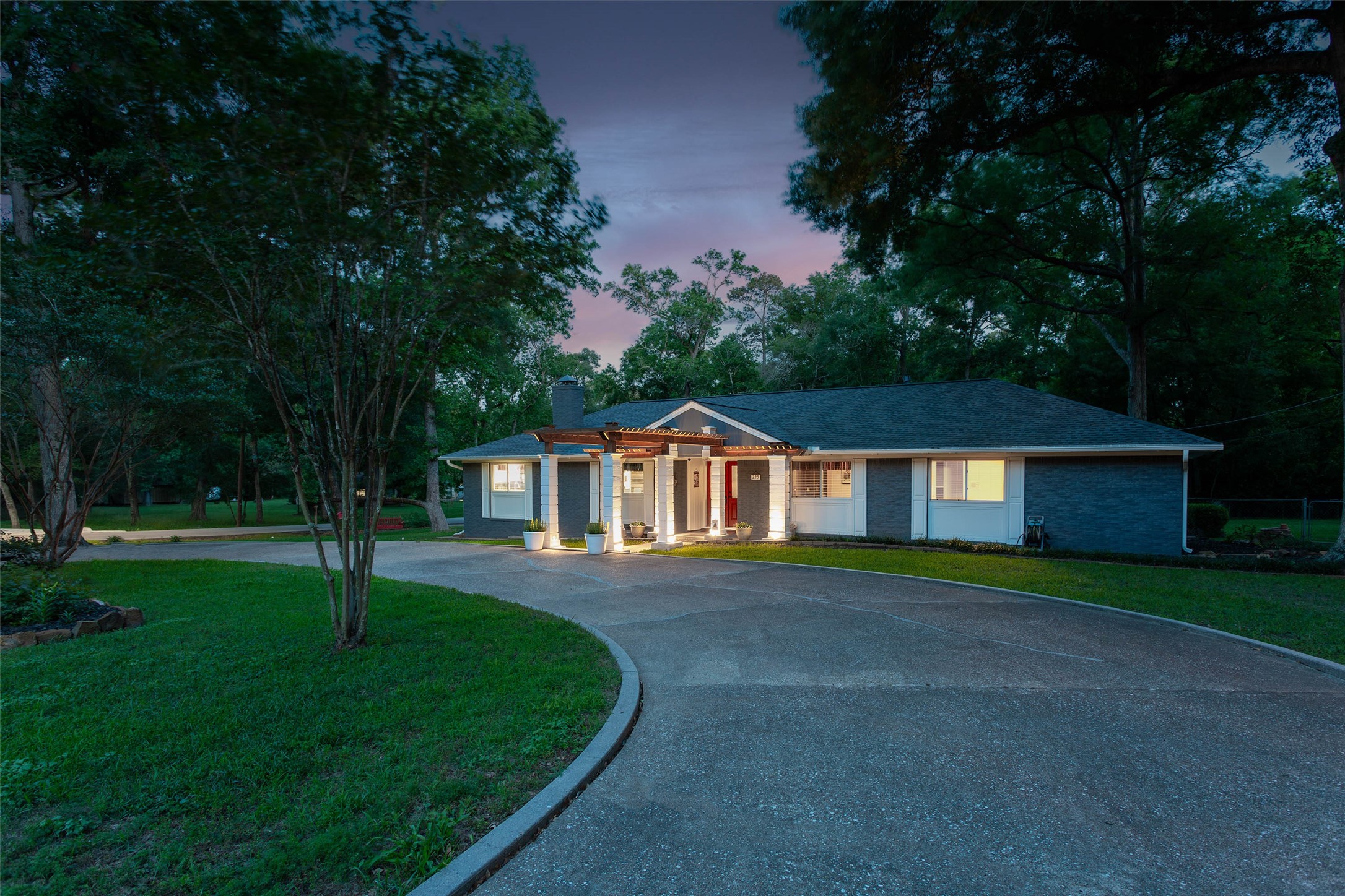 225 Forest Way Conroe TX 77304