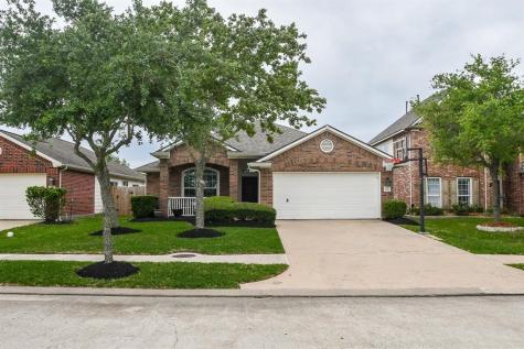 901 Schooner Cove Lane League City TX 77573