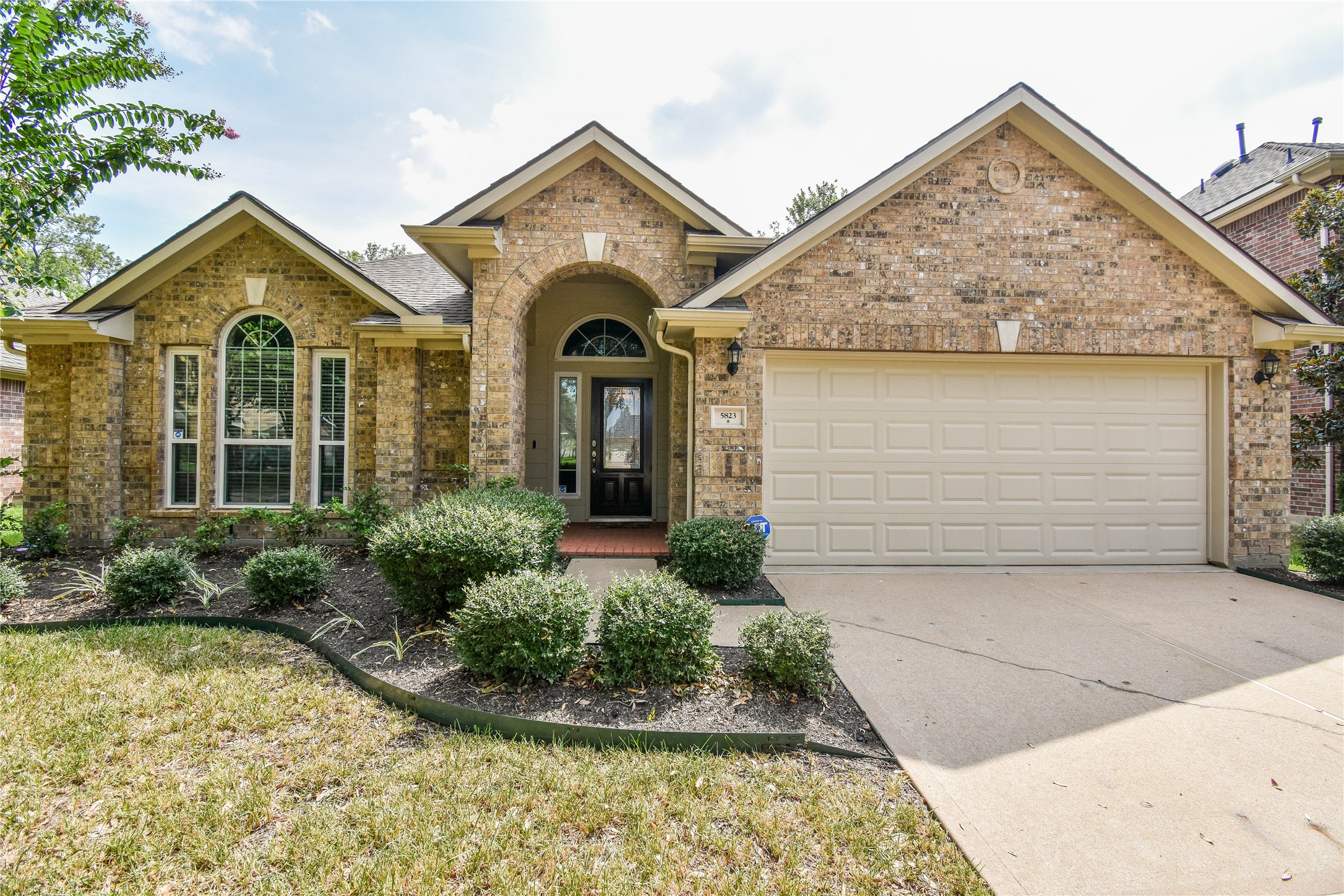 5823 Horseshoe Falls Missouri City TX 77459