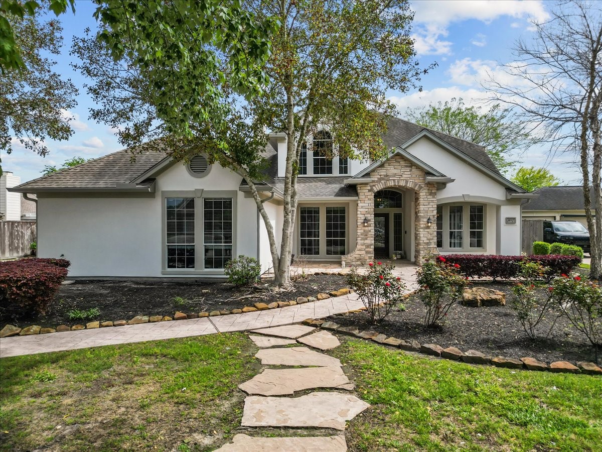 1607 Stoney Lake Drive Friendswood TX 77546