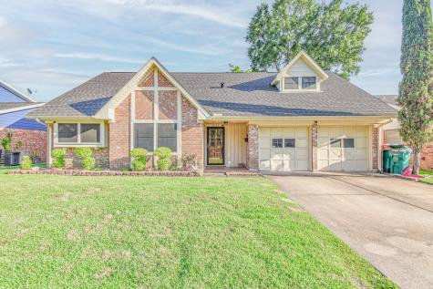 2004 N Fisher Court Pasadena TX 77502
