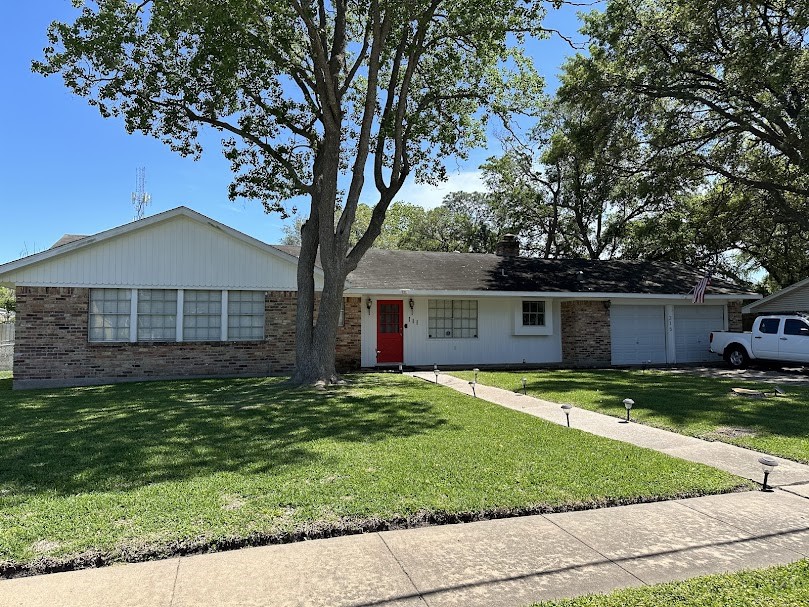 215 W Washington Street Webster TX 77598