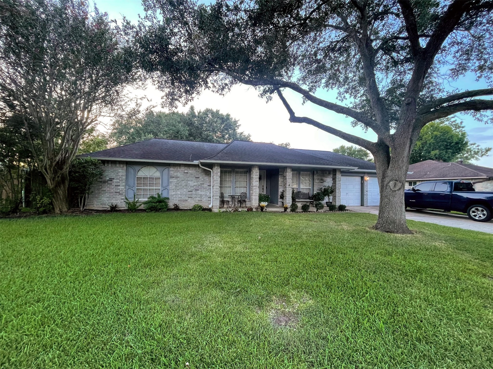 1307 Frontier Lane Friendswood TX 77546