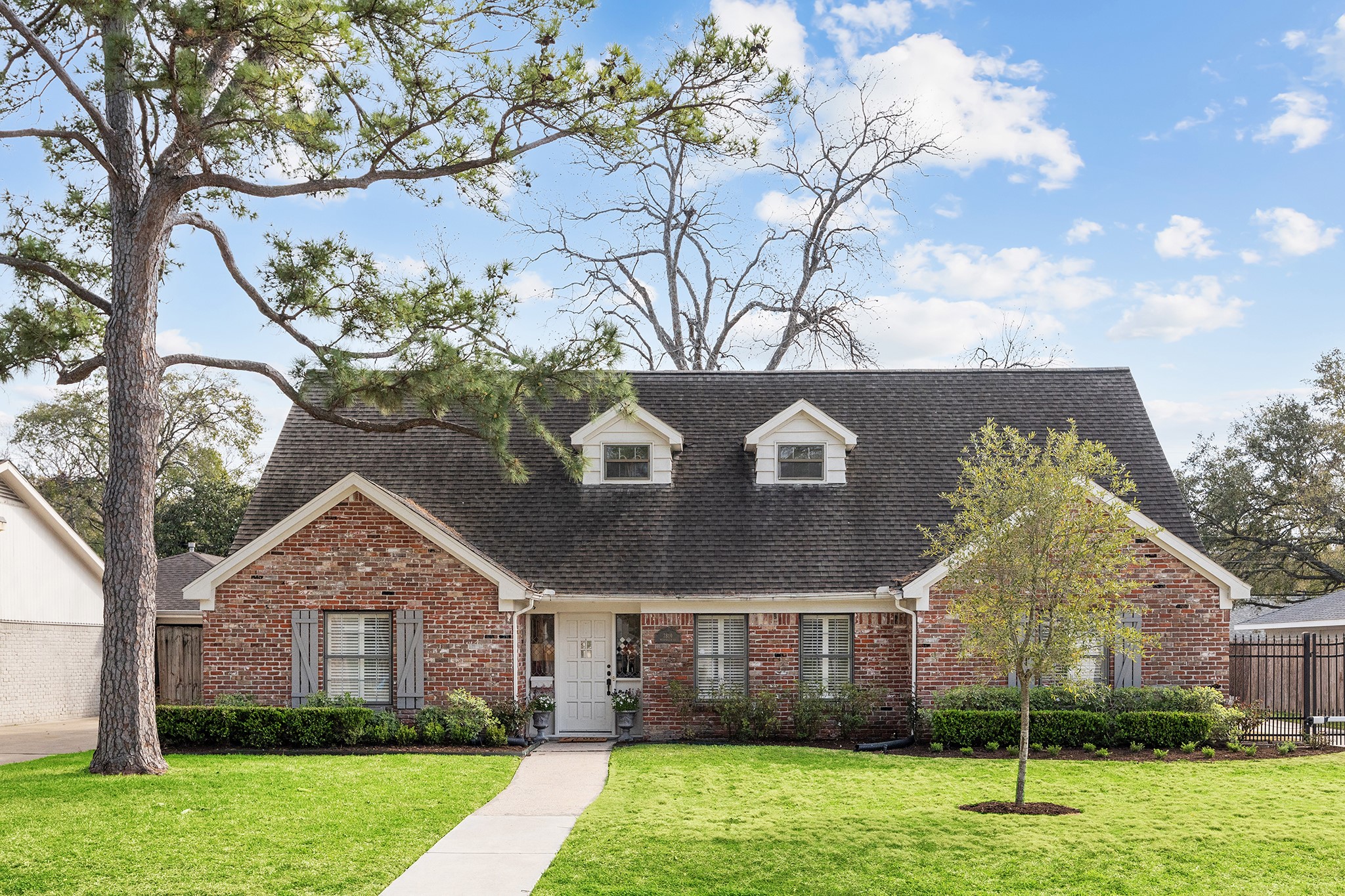 7819 Meadowglen Lane Houston TX 77063