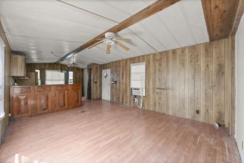 127 County Road 3371 Cleveland TX 77327