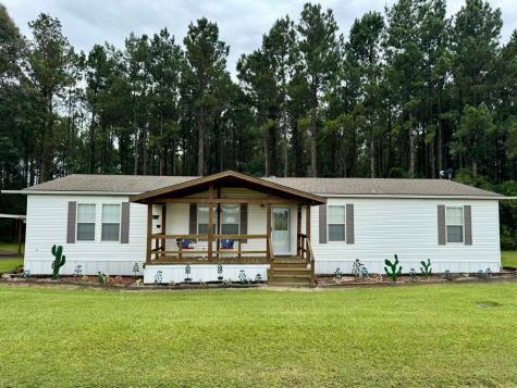 444 County Road 4535 Hillister TX 77624