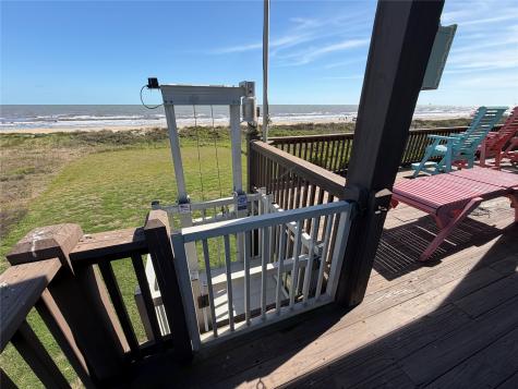 3180 Gulf Castle Drive Crystal Beach TX 77650