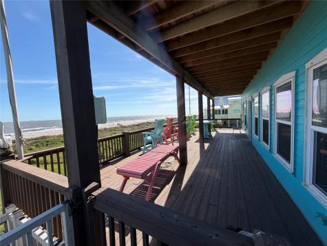 3180 Gulf Castle Drive Crystal Beach TX 77650