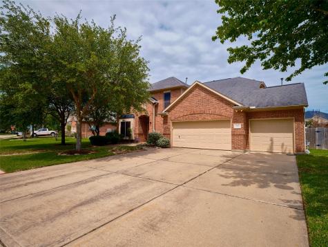 1707 Spring Glen Lane Pearland TX 77581