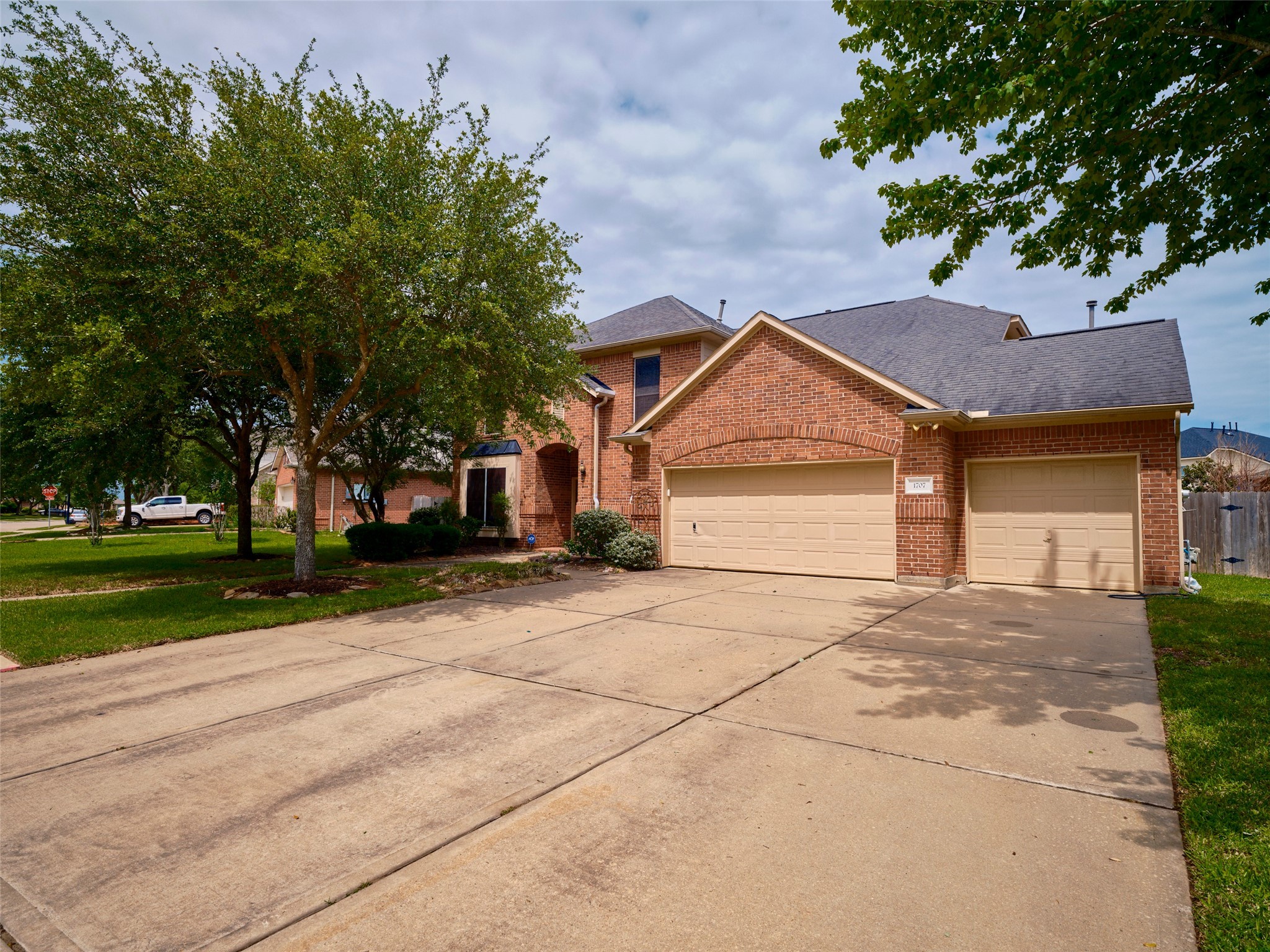 1707 Spring Glen Lane Pearland TX 77581
