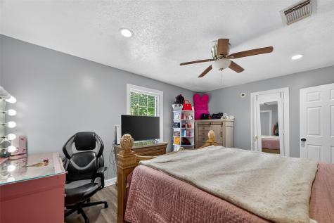 4917 Sycamore Avenue Pasadena TX 77503