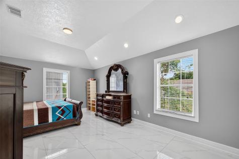 4917 Sycamore Avenue Pasadena TX 77503