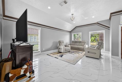 4917 Sycamore Avenue Pasadena TX 77503