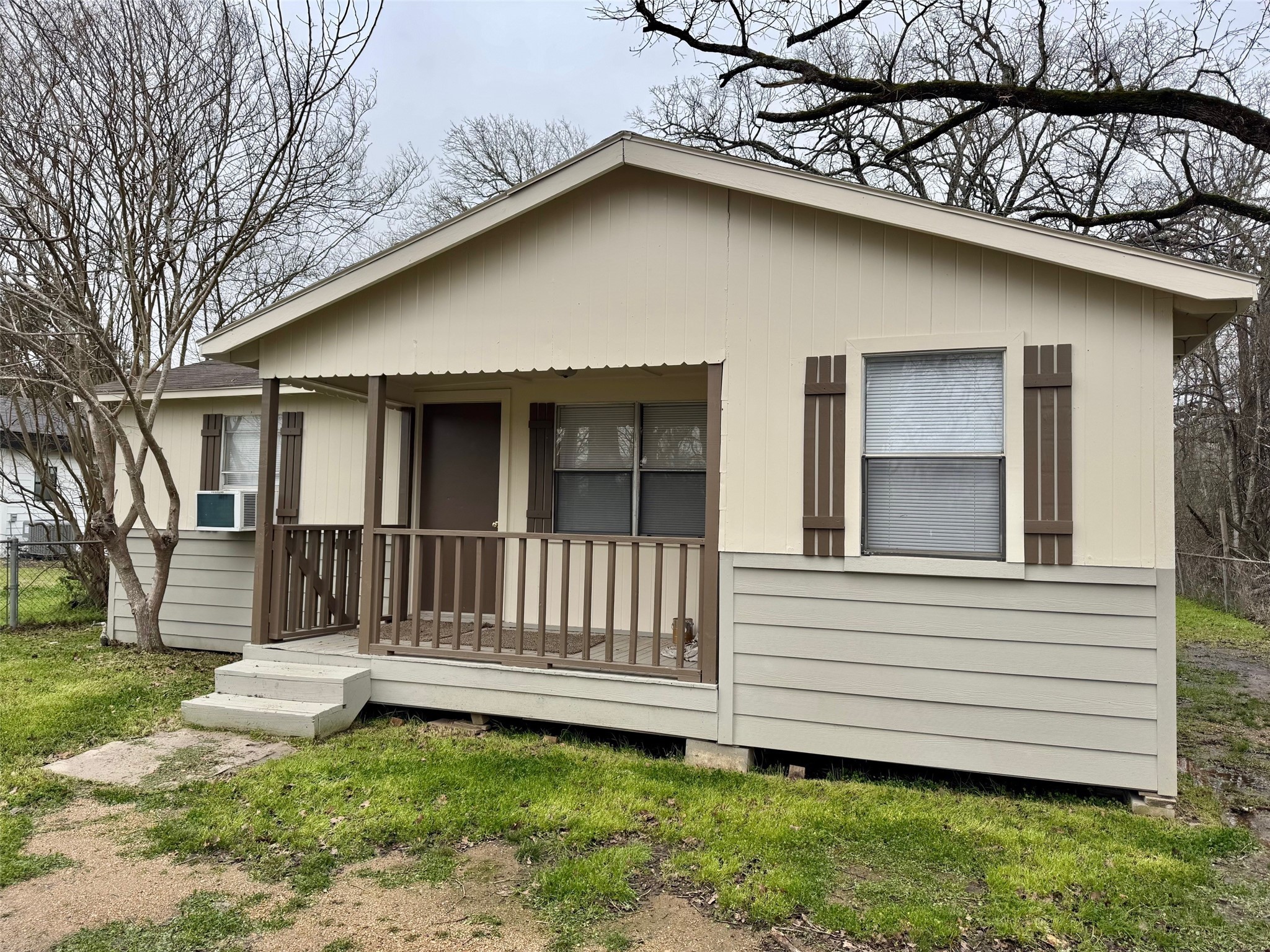 402 W Austin Street Crockett TX 75835
