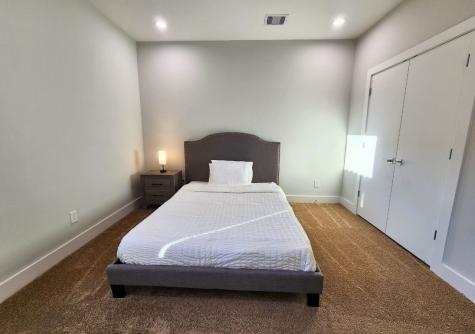 615 Northew Street J Houston TX 77091