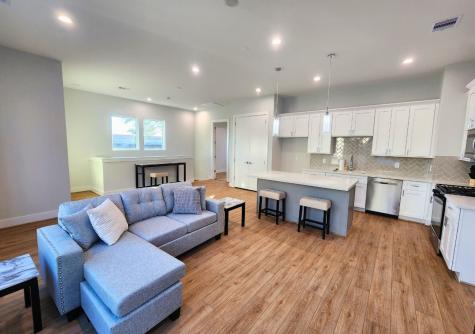 615 Northew Street J Houston TX 77091