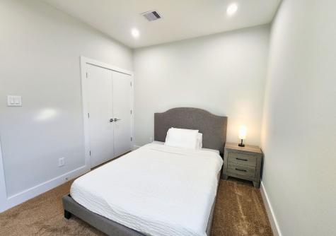 615 Northew Street J Houston TX 77091