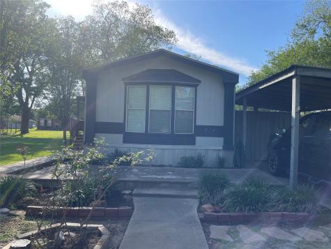 817 Koehl Street Wharton TX 77488