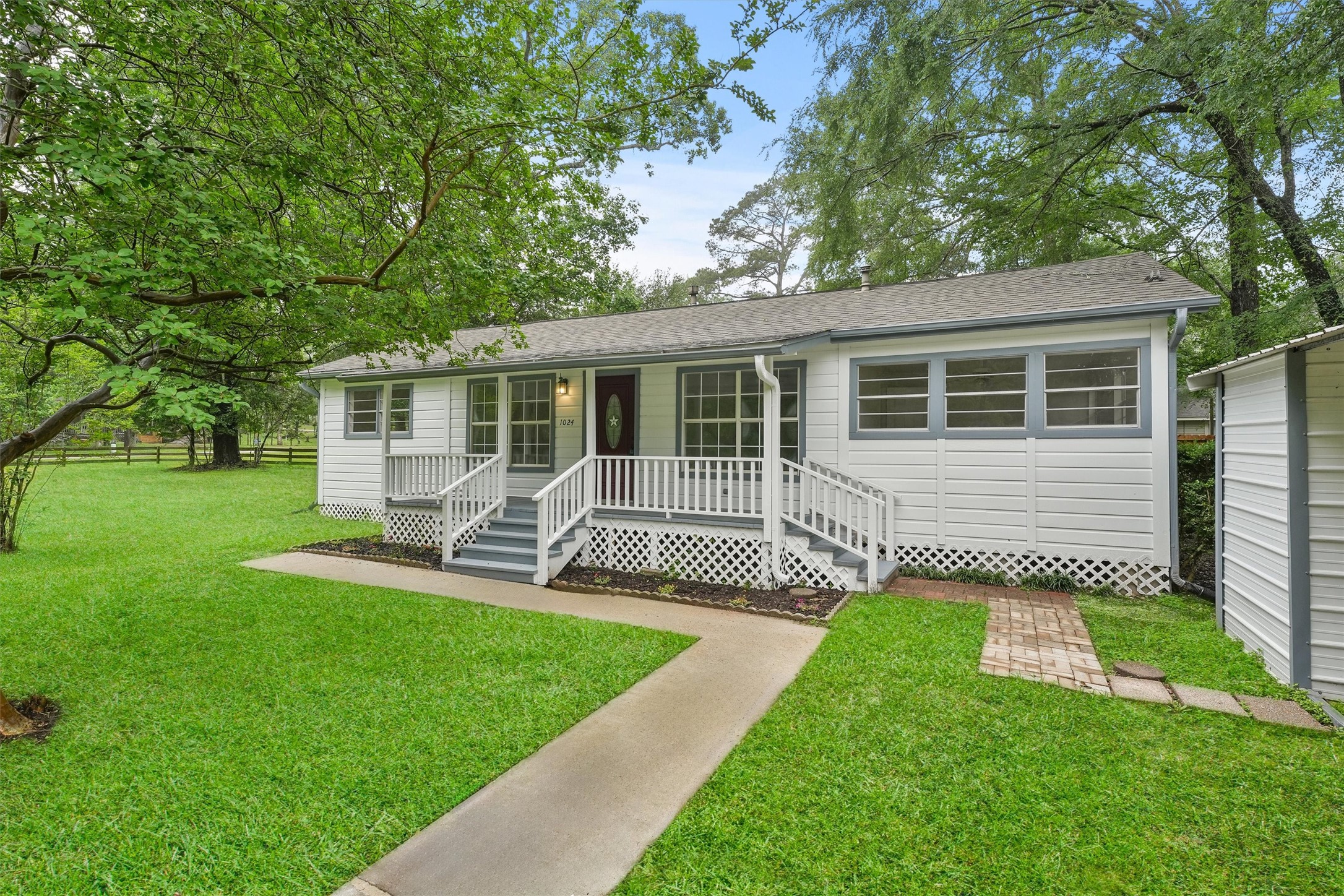 1024 Columbia River Road Montgomery TX 77316
