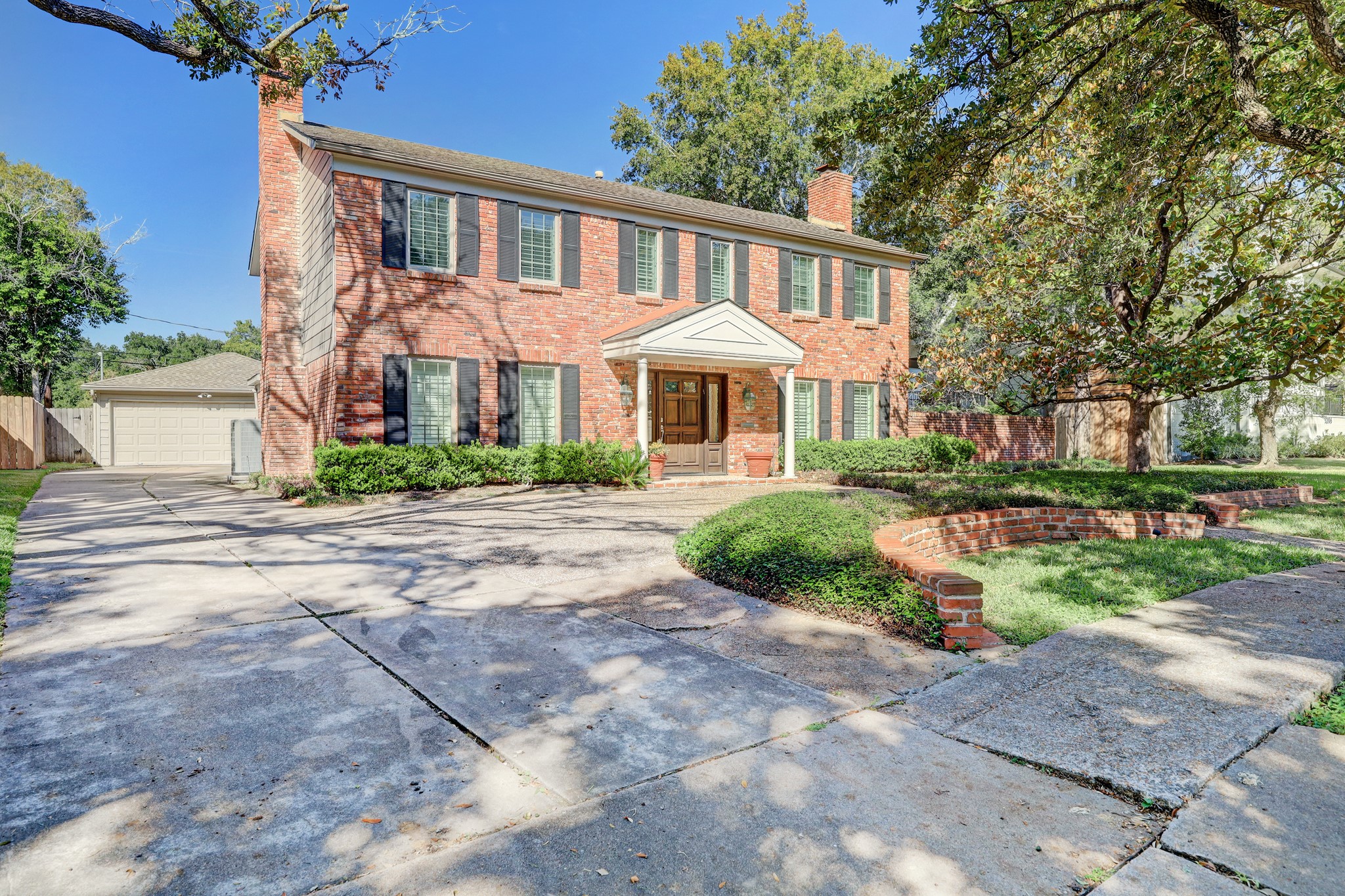 5210 Braesvalley Drive Houston TX 77096