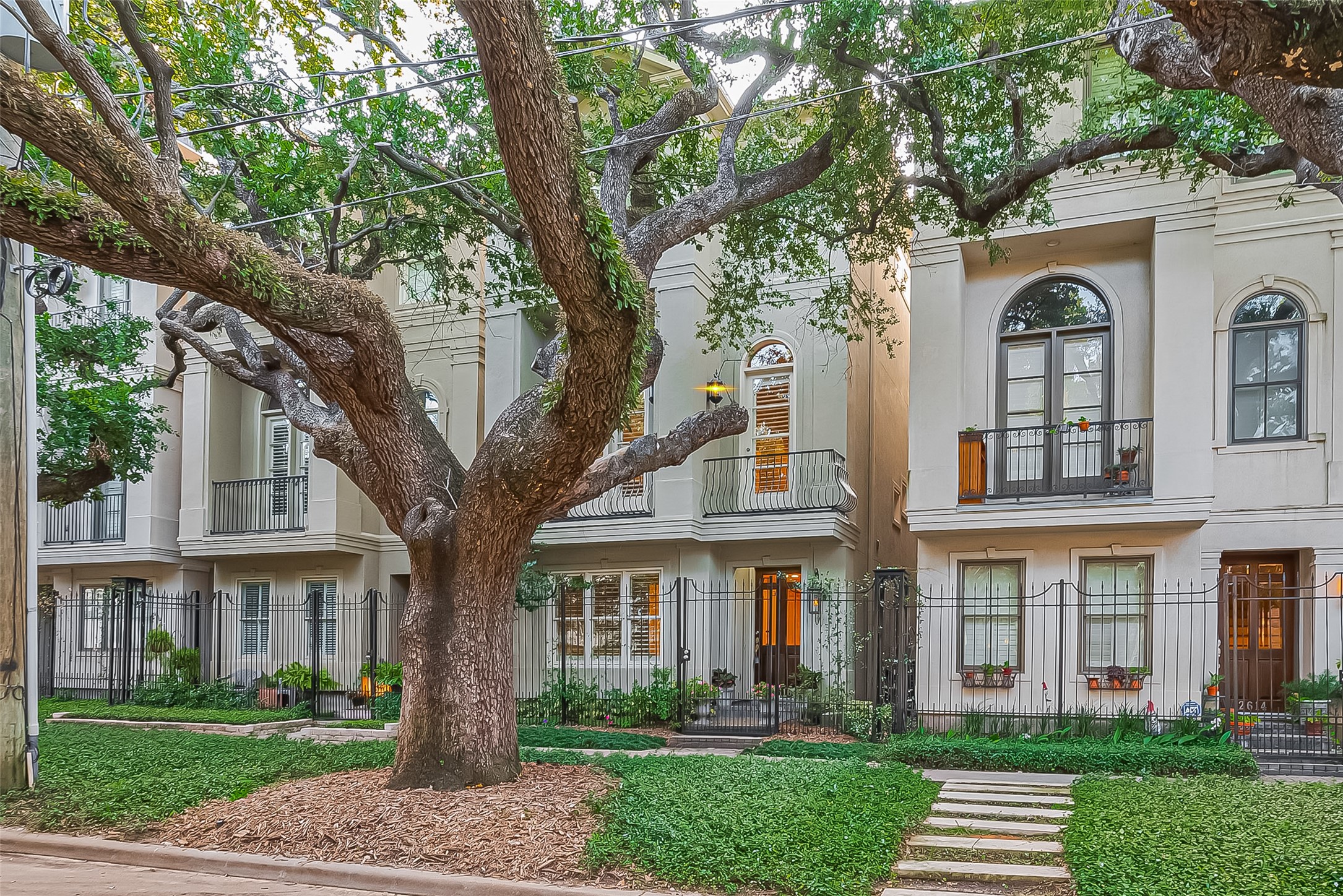 2616 Helena Street Houston TX 77006