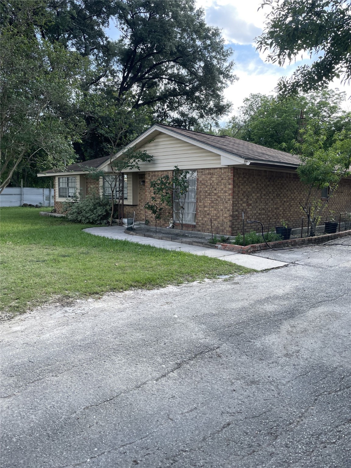 15421 Henry Road Houston TX 77060