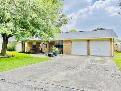 1510 Echols Drive Baytown TX 77520