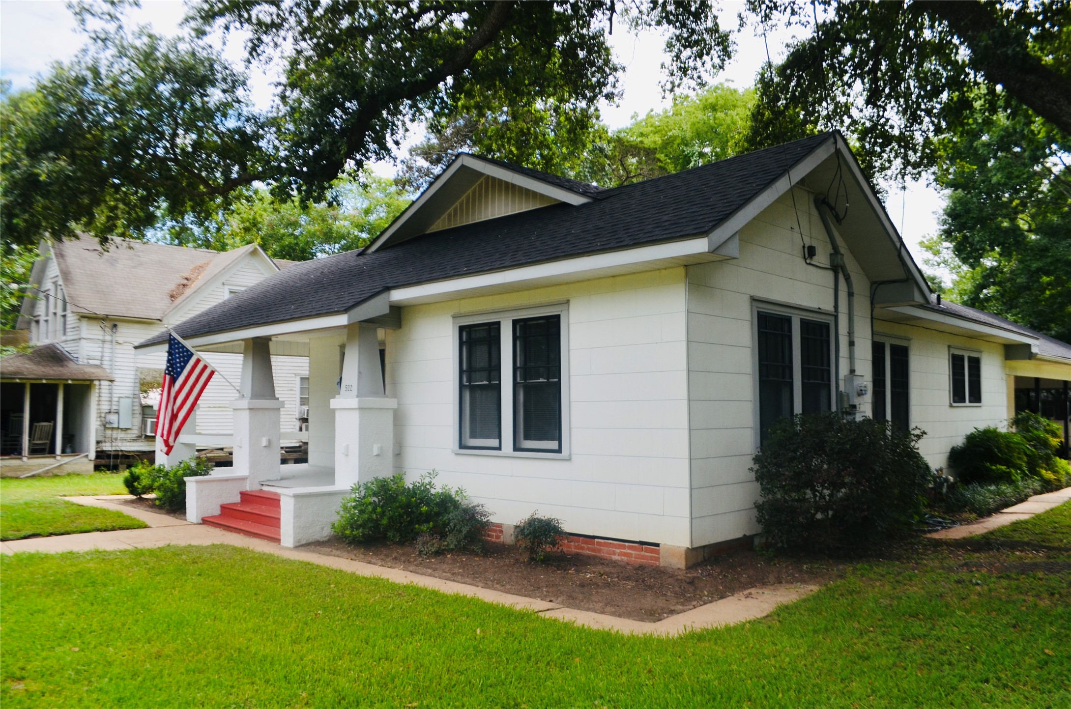 502 Travis Street Columbus TX 78934