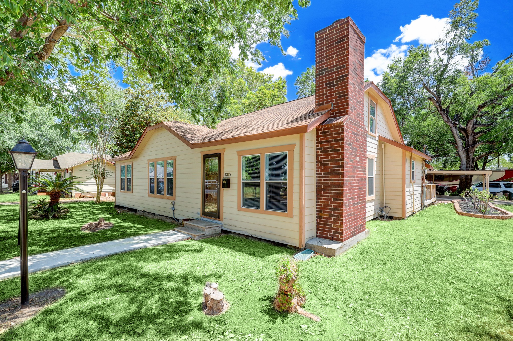 1312 4th Street Galena Park TX 77547