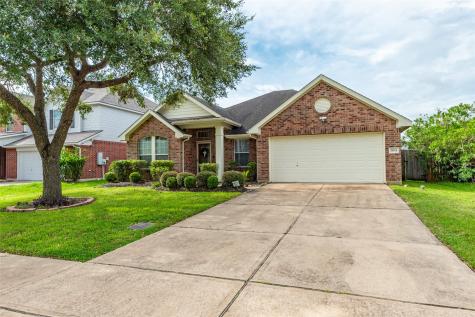 7504 Waterlilly Lane Pearland TX 77581
