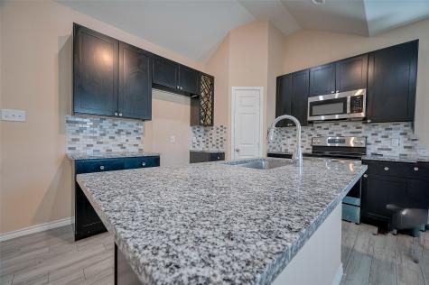 821 Omeara Montgomery TX 77316