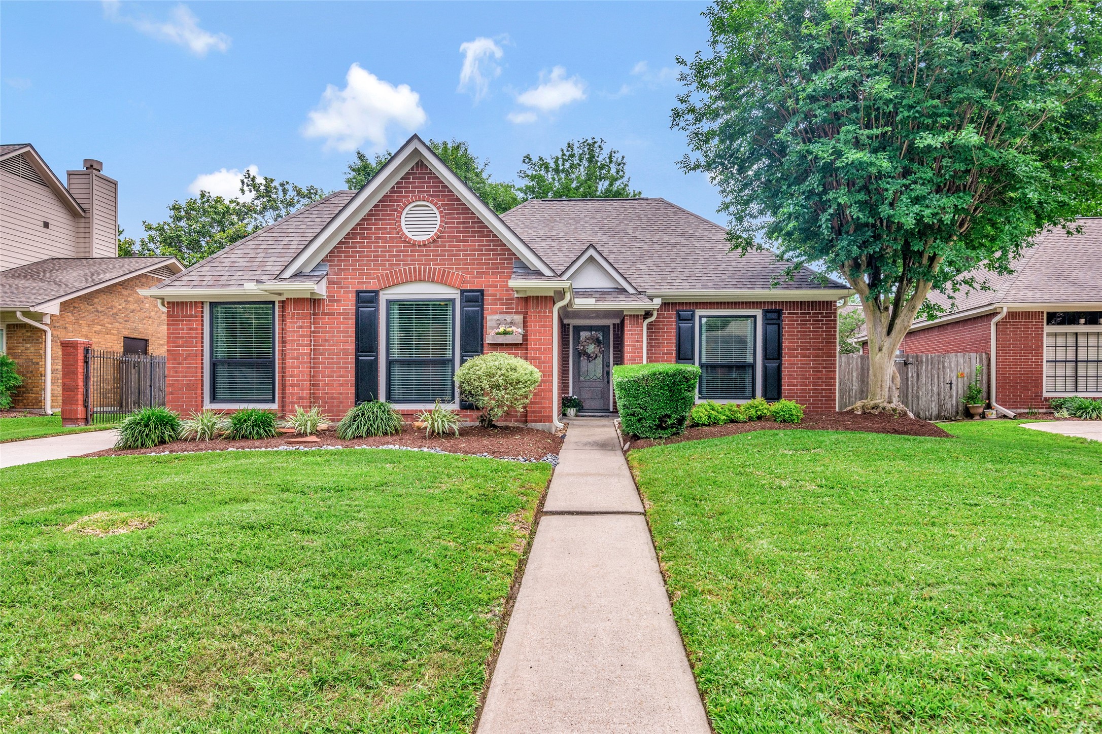 926 Sunrise Knoll Way Houston TX 77062