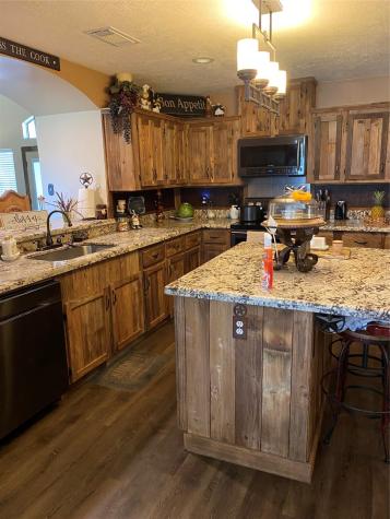 12488 Anderson Road Willis TX 77318